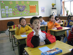 老师看我的握笔姿势正确吗？硬笔书法小组