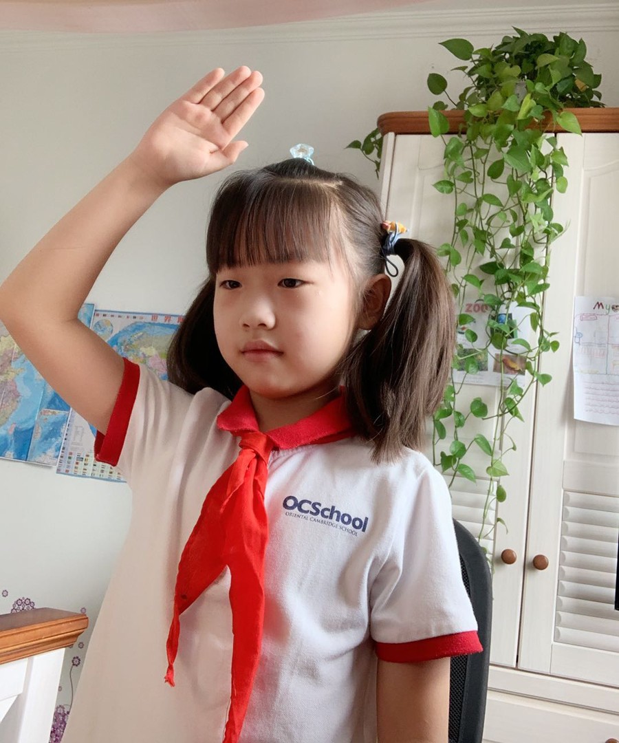 二年级学生代表发言.jpg