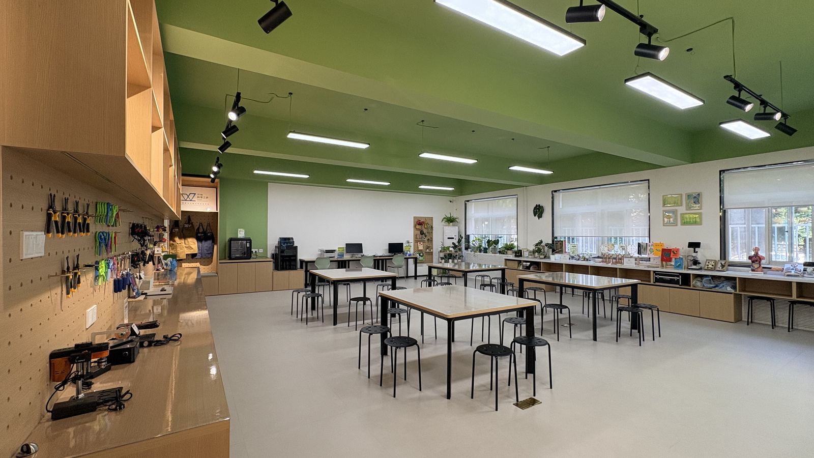 开物 · 科学工坊全景